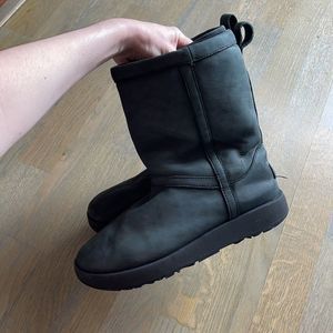 Women’s • UGG CLASSIC SHORT LEATHER WATERPROOF BOOT